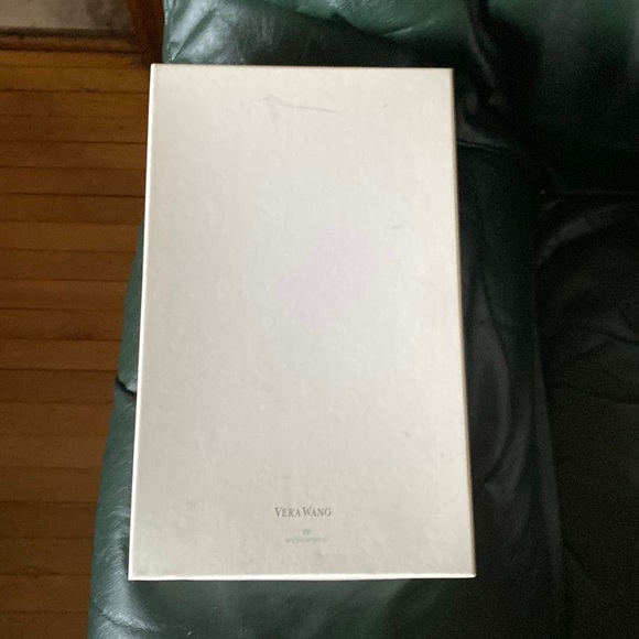 Vera Wang flutes new - Picture 2 of 3